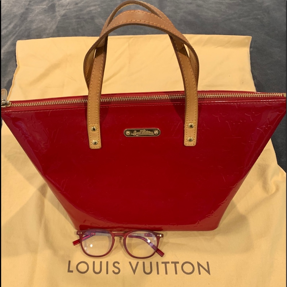 LOUIS VUITTON Bellevue Handbag